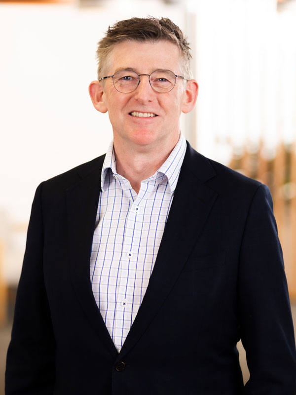 Aqualand_Team_Leasdership_Team_Leonard_Blundell_600x800