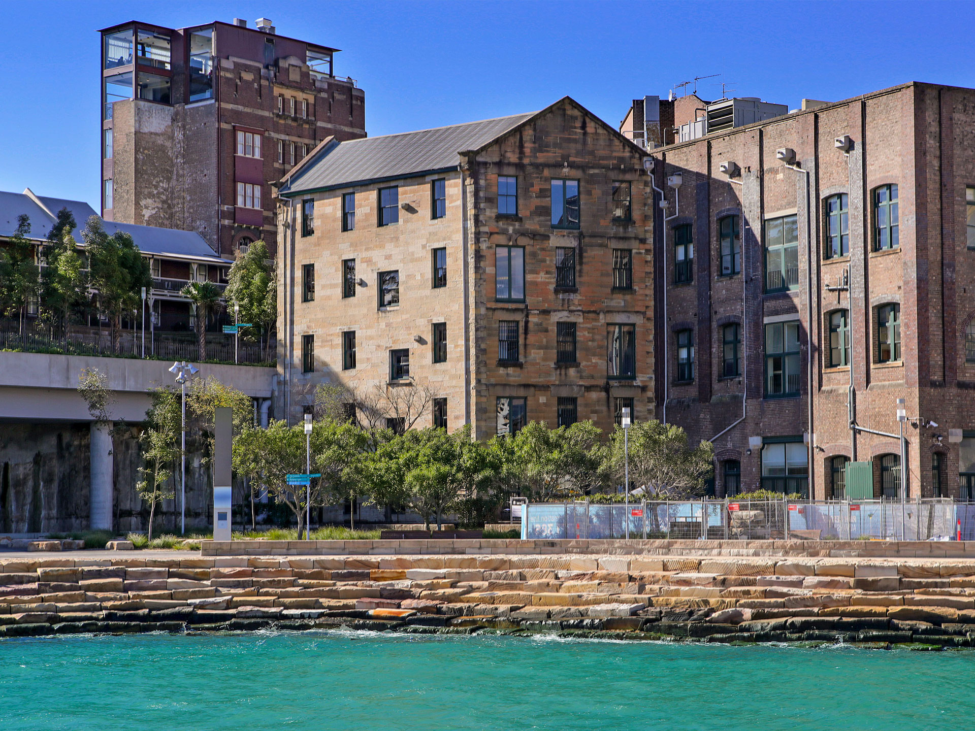 Aqualand_Commercial_Projects_Munn_Street_1920x1440