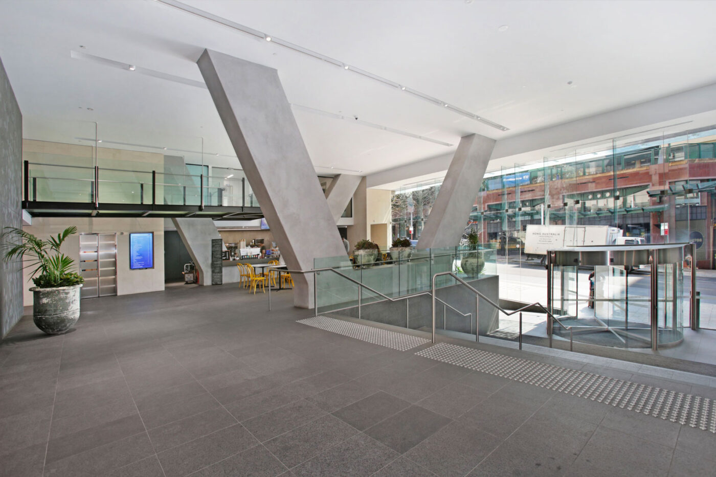 Aqualand_Projects_15_Blue_St_Entry_1600x1067