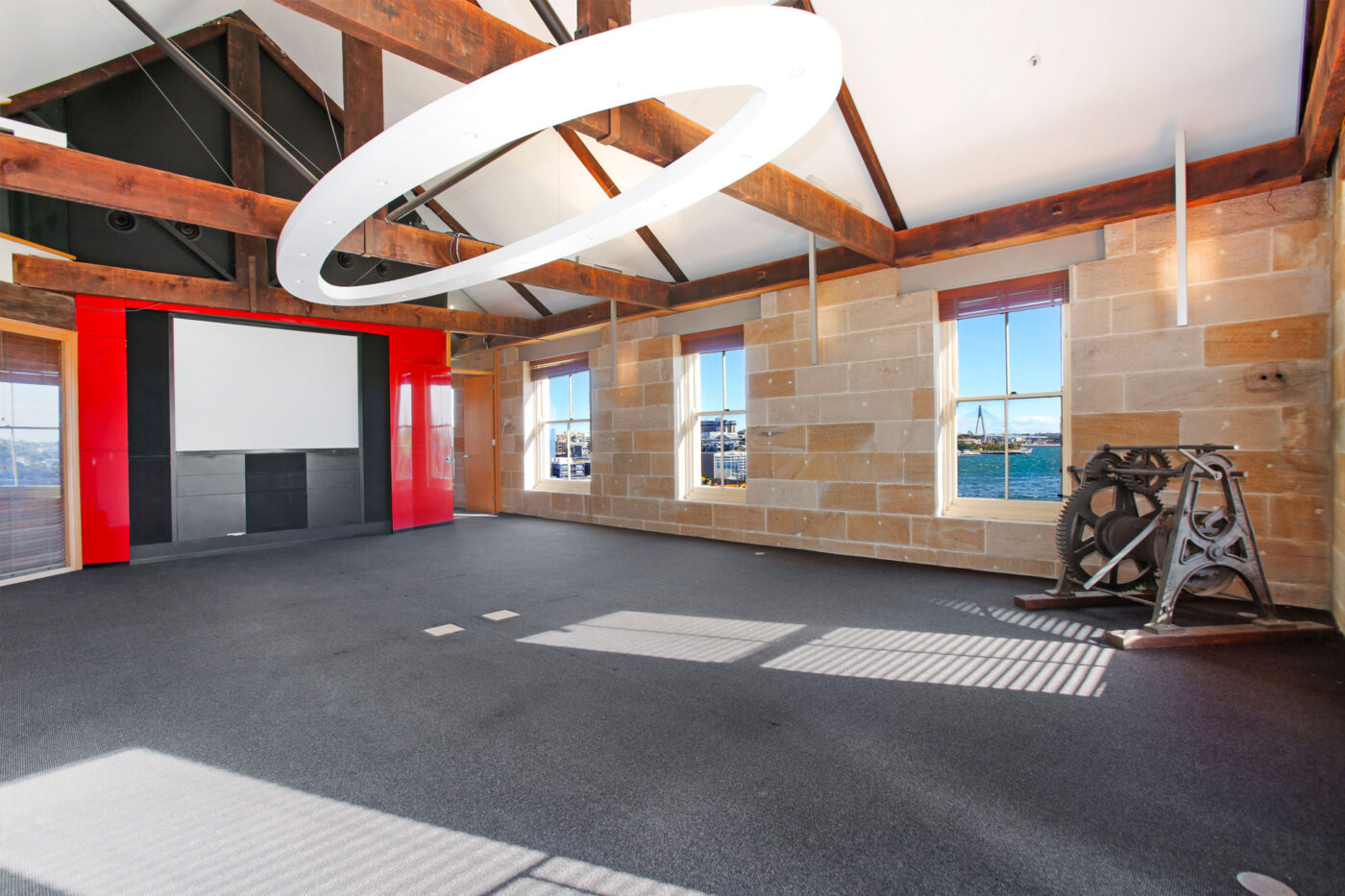 Aqualand_Projects_Munn_St_Lobby_1920x1280