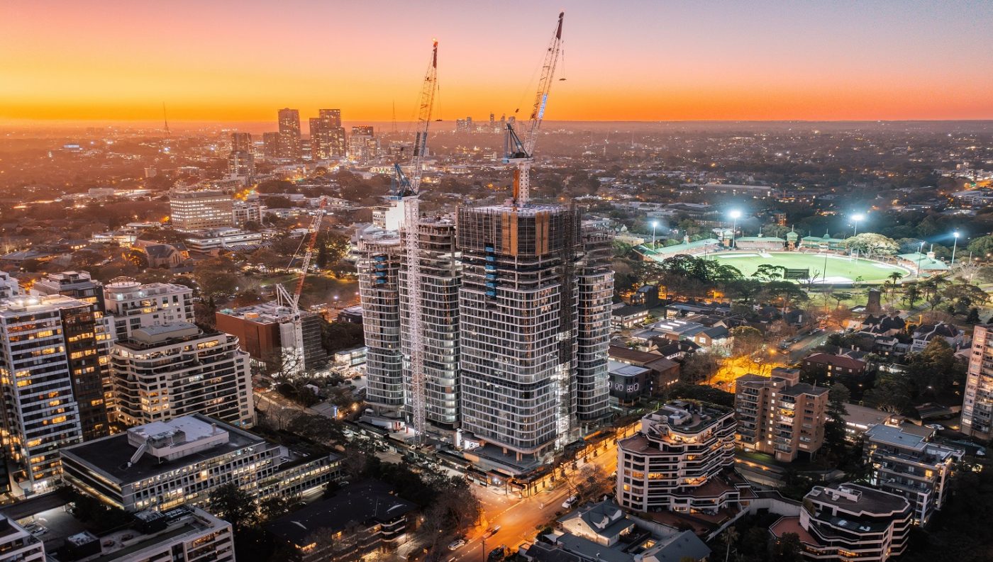 Construction of AURA by Aqualand Reaches It's Highest Point