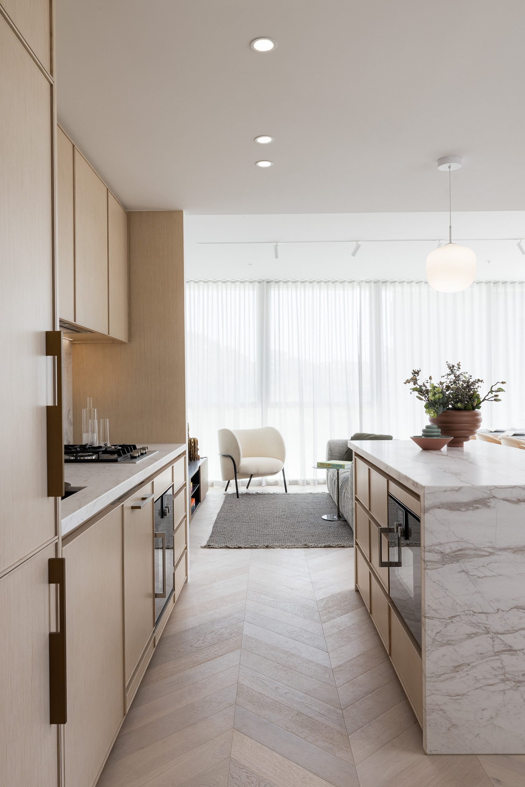 20231211_SEBASTIAN MRUGALSKI_Aqualand_Aura Display Preview_WEB_6-min