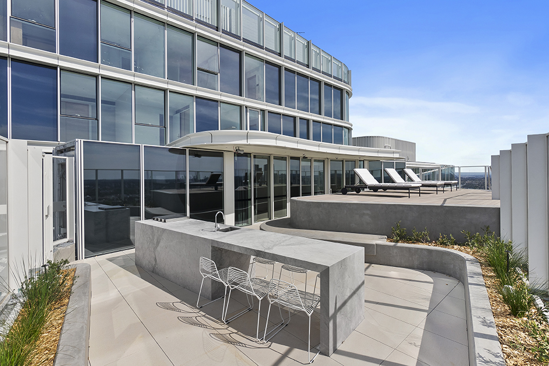 10 Skydeck bbq-min