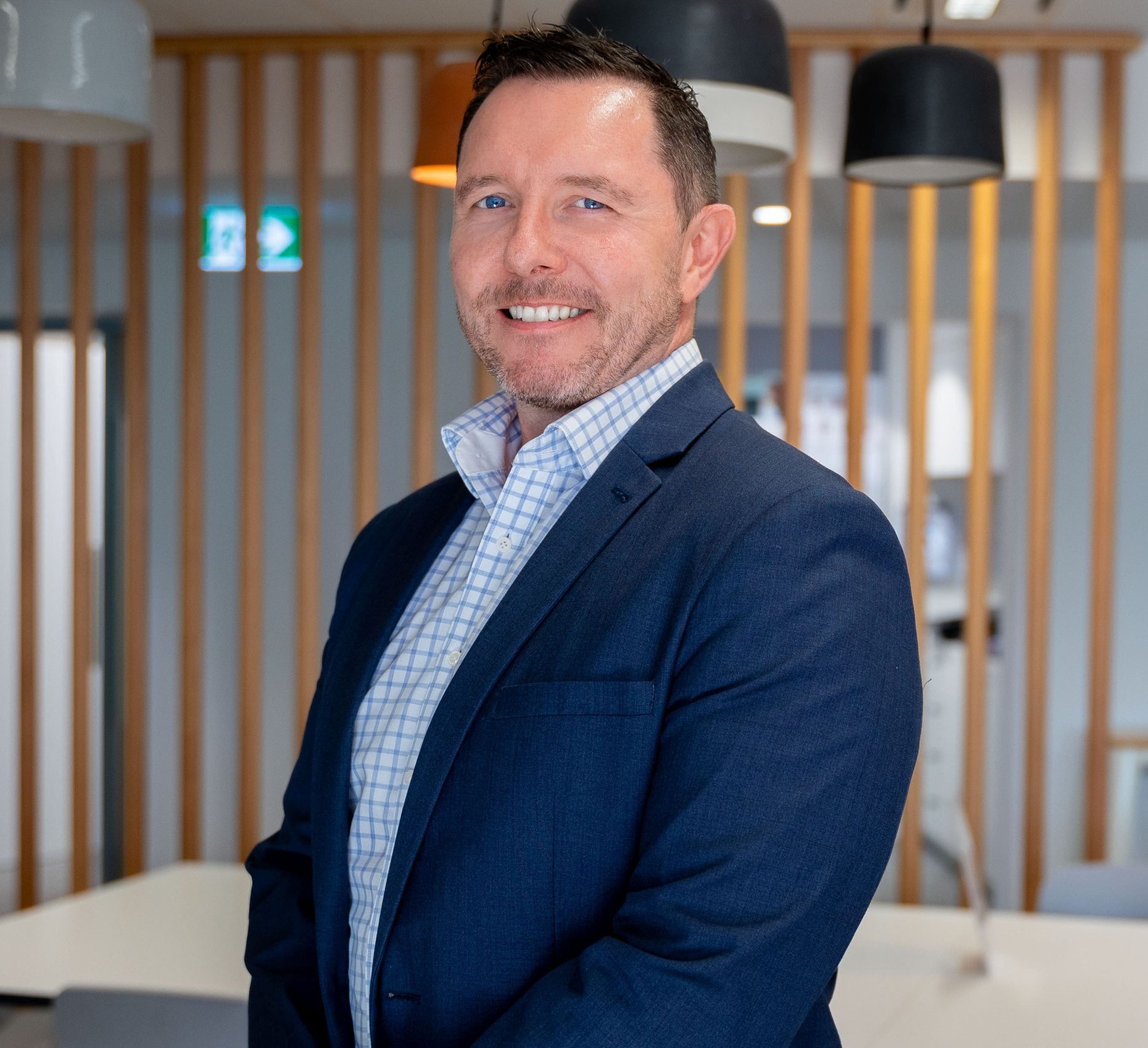 Elliot Howes_retouched-min